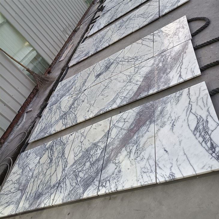 Lilac marble tile